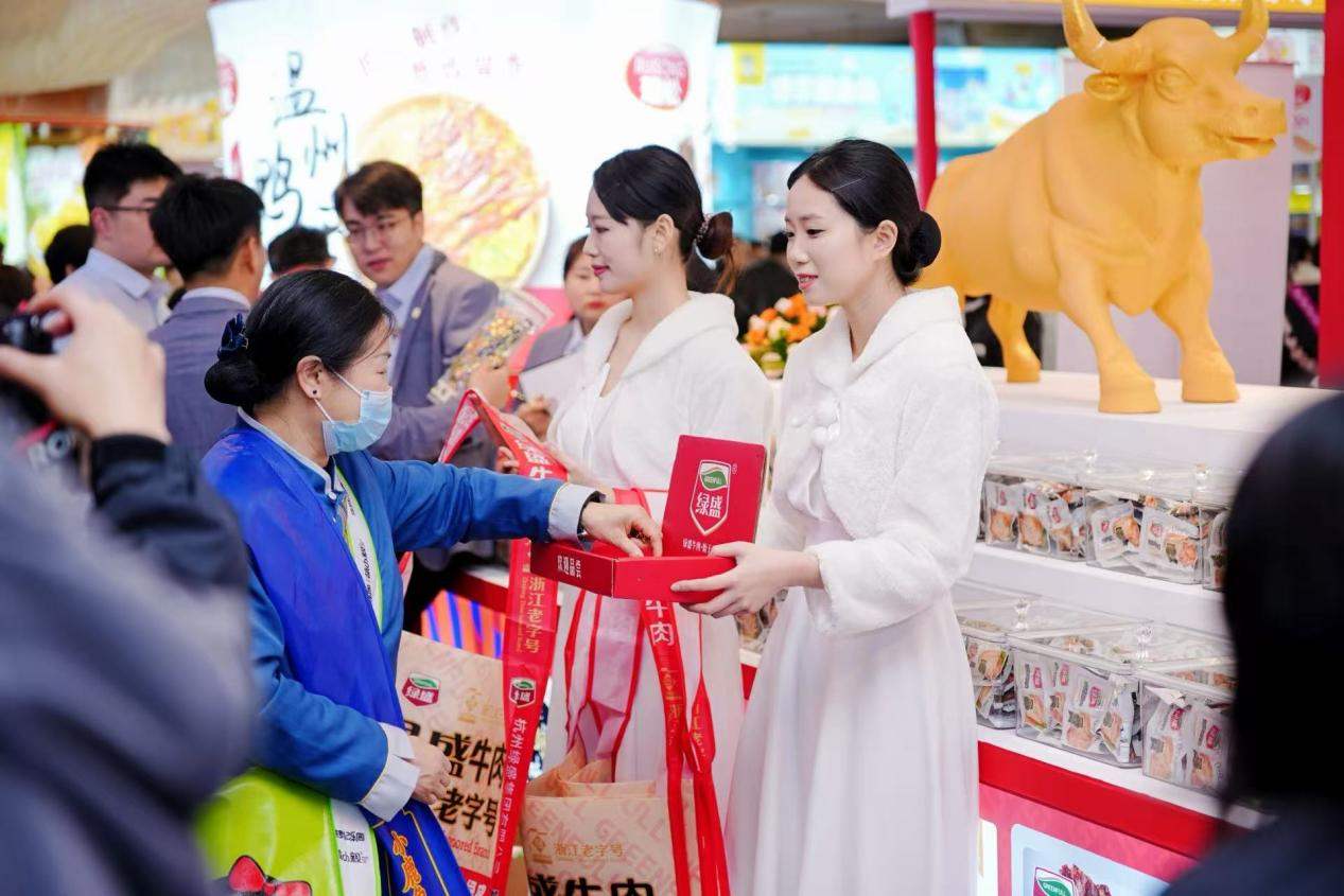 百年绿盛风华正茂，春季糖酒会再创佳绩